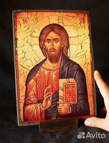 Икона "Христос Вседержитель" + подставка — необычный подарок