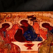 Икона с ковчегом "Пресвятая Троица"+подставка — оригинальный подарок — фотография 5