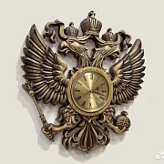 Часы с гербом РФ, резные из массива ясеня — красивый подарок — фотография 2