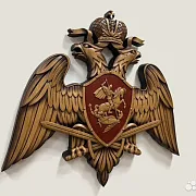 На память: Герб Росгвардии, резной из бука — фотография 2
