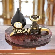 Бронзовая композиция «Российская нефтяная промышленность» с яшмой — оригинальный подарок — фотография 1