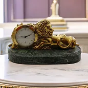 Сувенирные настольные часы с бронзовым львом в подарок — фотография 1