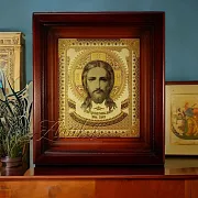 Подарочная икона Иисуса Христа /в киоте/. Златоуст — фотография 1