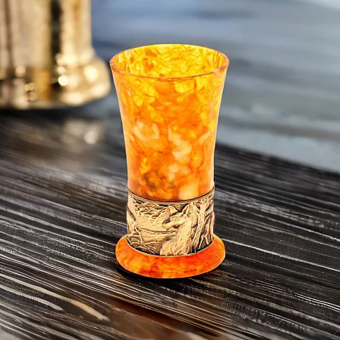 Стопка для водки из камня (янтарь) — необычный подарок