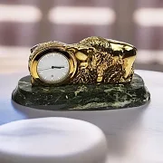 Сувенирные часы «Телец» с бронзовым быком — красивый подарок — фотография 1