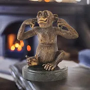 Бронзовая фигурка «Не слышу» — обезьяна — необычный подарок — фотография 1