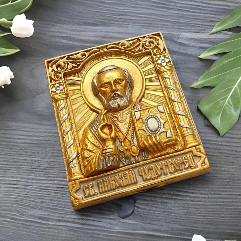 Бронзовая икона "Николай Чудотворец" в золоте — красивый подарок