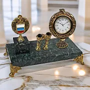 Часы «Элина» с гербом ФСО и подставками — необычный подарок — фотография 1