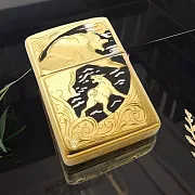 Зажигалка Zippo оригинал "Охота на медведя" в подарок — фотография 1