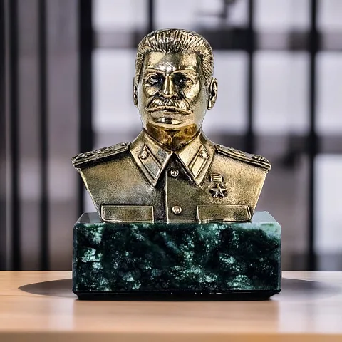 В подарок: Бронзовый бюст «И.В. Сталин»