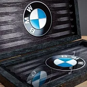 Подарочные нарды под стеклом «BMW» — фотография 7