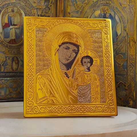 Казанская икона Божией Матери карманная (малая). Златоуст — красивый подарок