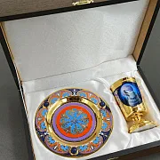 На память: Набор «Волк» с бокалом и блюдом. Златоуст — фотография 2